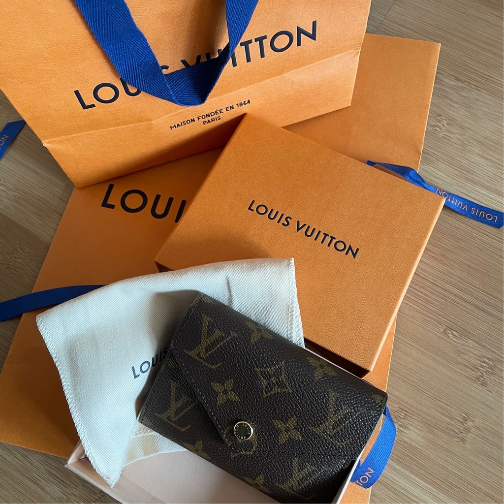 국내 AS 가능 유럽 최신상 루이비통 빅토린 지갑 모노그램 캔버스 M62472 2일 직진배송