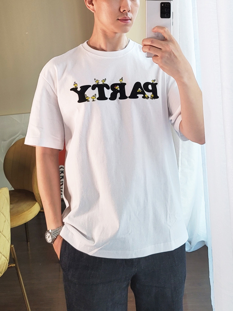 H&M x 피너츠 콜라보 파티 로고 화이트 루즈핏 남녀공용 크루넥 반팔 티셔츠 상품 상세 크로켓