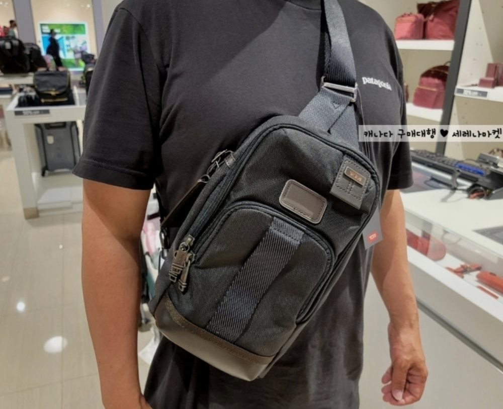 투미 피페 슬링백 ﻿fife slim sling bag 남자 크로스백 블랙컬러 상품 상세 크로켓