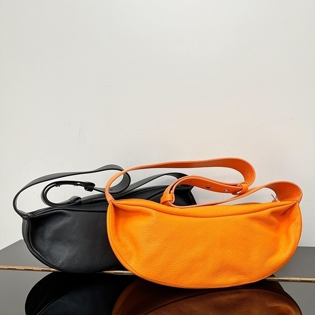 [🧡재입고/오늘출발] 코스 가죽 크로스바디 백 0969585001 / COS LEATHER CROSSBODY BAG
