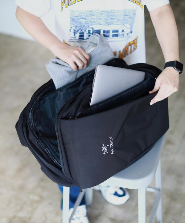 아크테릭스 블레이드 28 블랙 ARC’TERYX Blade 28 Backpack | 상품 상세 | 크로켓